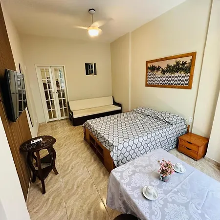 Ocean Post 4 Copacabana - apartamento completo no melhor ponto de Copacabana , a 200m da praia e 350m do metrô-2